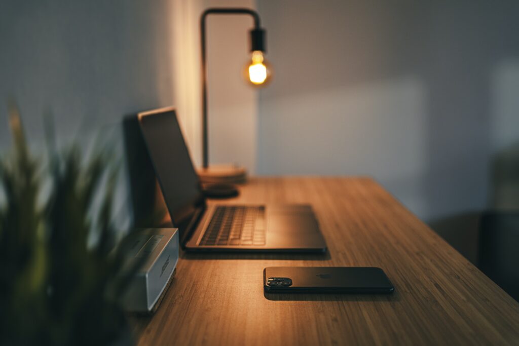 Writing desk - Photo by Remy_Loz on Unsplash